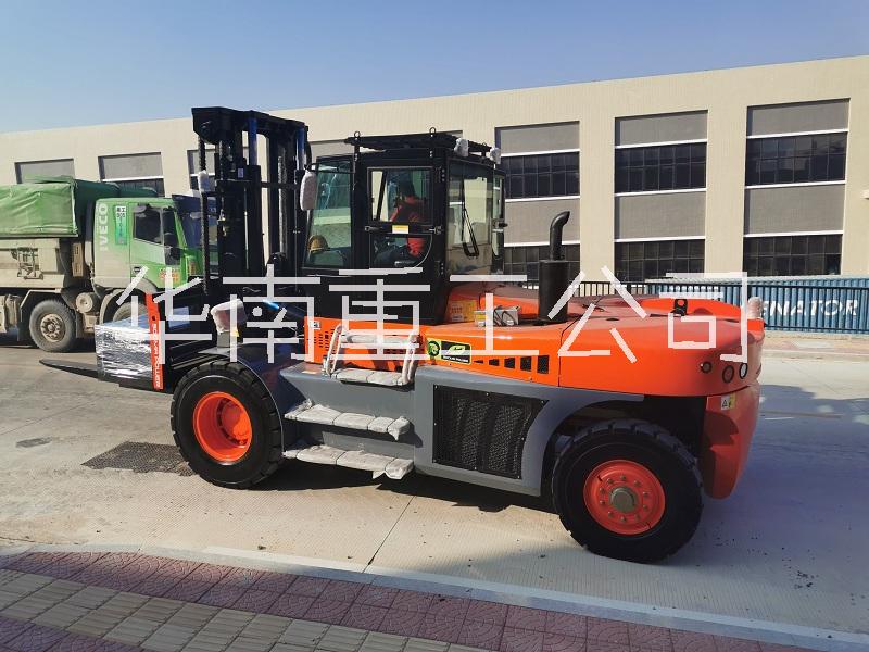 高配置18噸叉車新款socma品牌