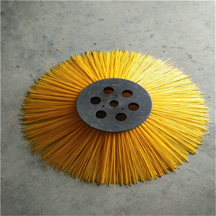 優(yōu)惠供應(yīng)各類掃路車毛刷掃雪車毛刷輥環(huán)衛(wèi)車毛刷輥質(zhì)優(yōu)價(jià)廉包郵 環(huán)衛(wèi)車圓盤(pán)刷