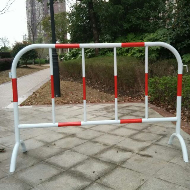 黃色鐵馬鐵馬哪家價(jià)格便宜 上海專業(yè)租賃黃色鐵馬廠商  黃色鐵馬租賃