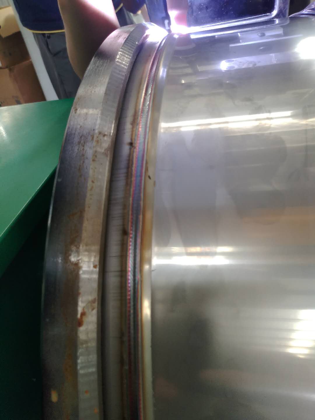 不銹鋼壓力罐直縫自動(dòng)焊機(jī) 、啤酒罐環(huán)縫自動(dòng)焊機(jī) 、不銹鋼壓力罐絲口自動(dòng)焊機(jī)、 不銹鋼自動(dòng)焊接機(jī)