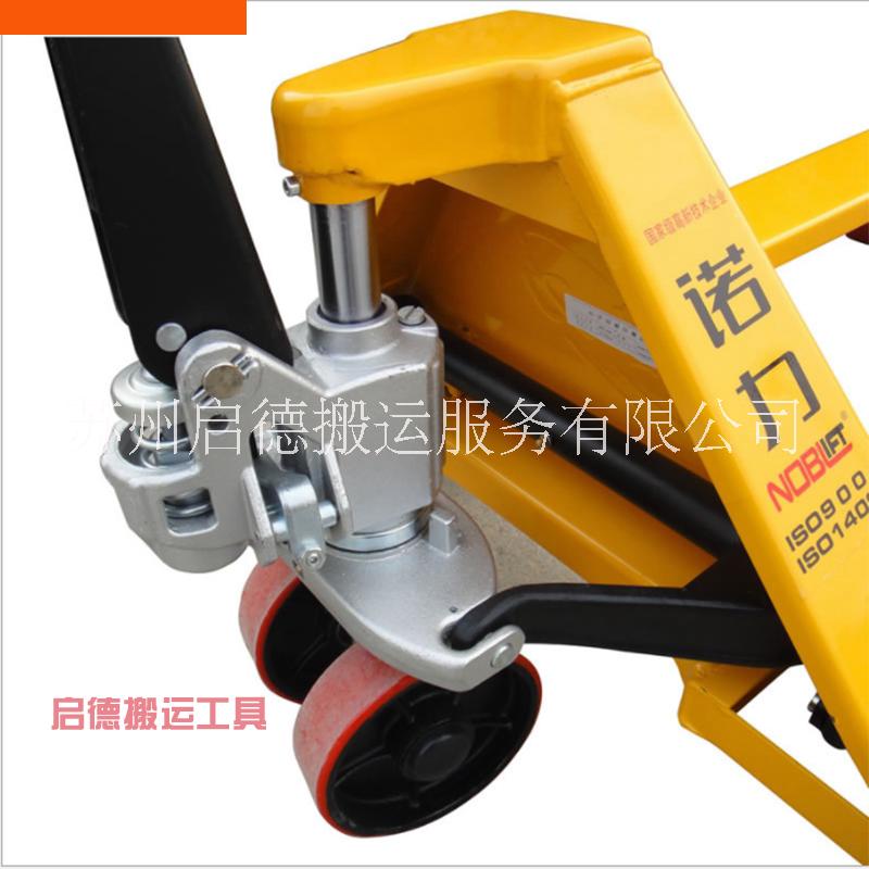 叉車供應(yīng) 手動(dòng)液壓鏟車托盤搬運(yùn)車DF2噸AC3T油壓拖板推車地牛