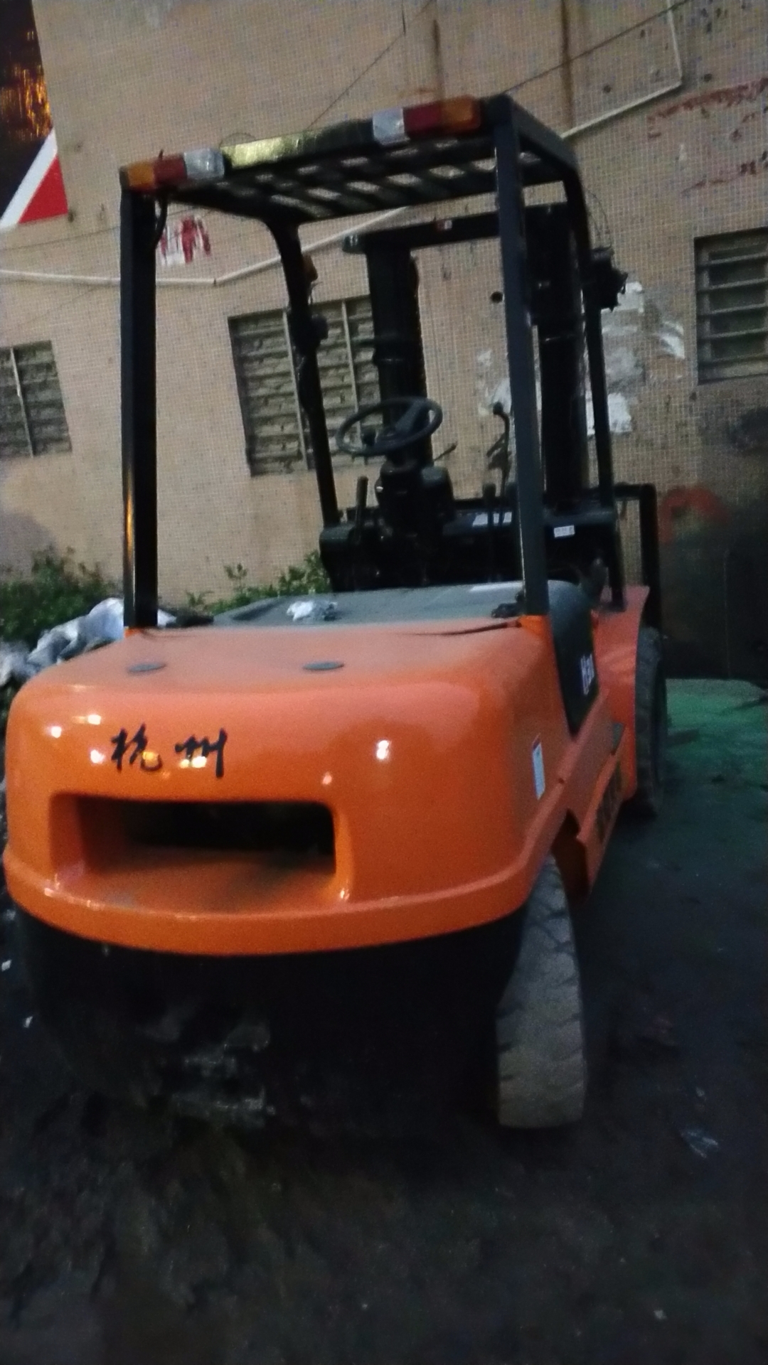 杭州叉車@東莞二手杭州叉車出租，出售多少錢