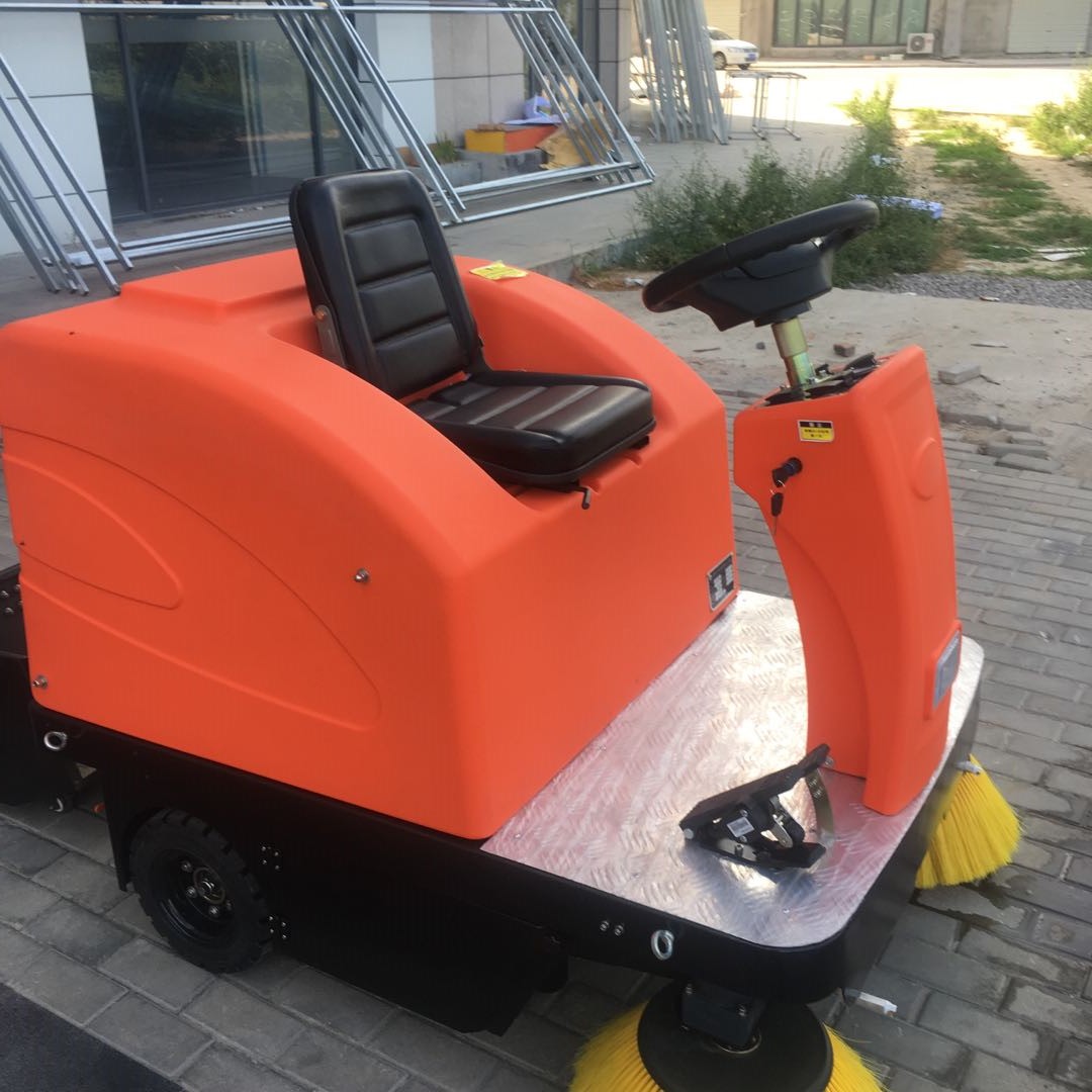 駕駛式掃地機(jī)工業(yè)工廠車間廠房庫房道路物業(yè)電動掃地車清掃車