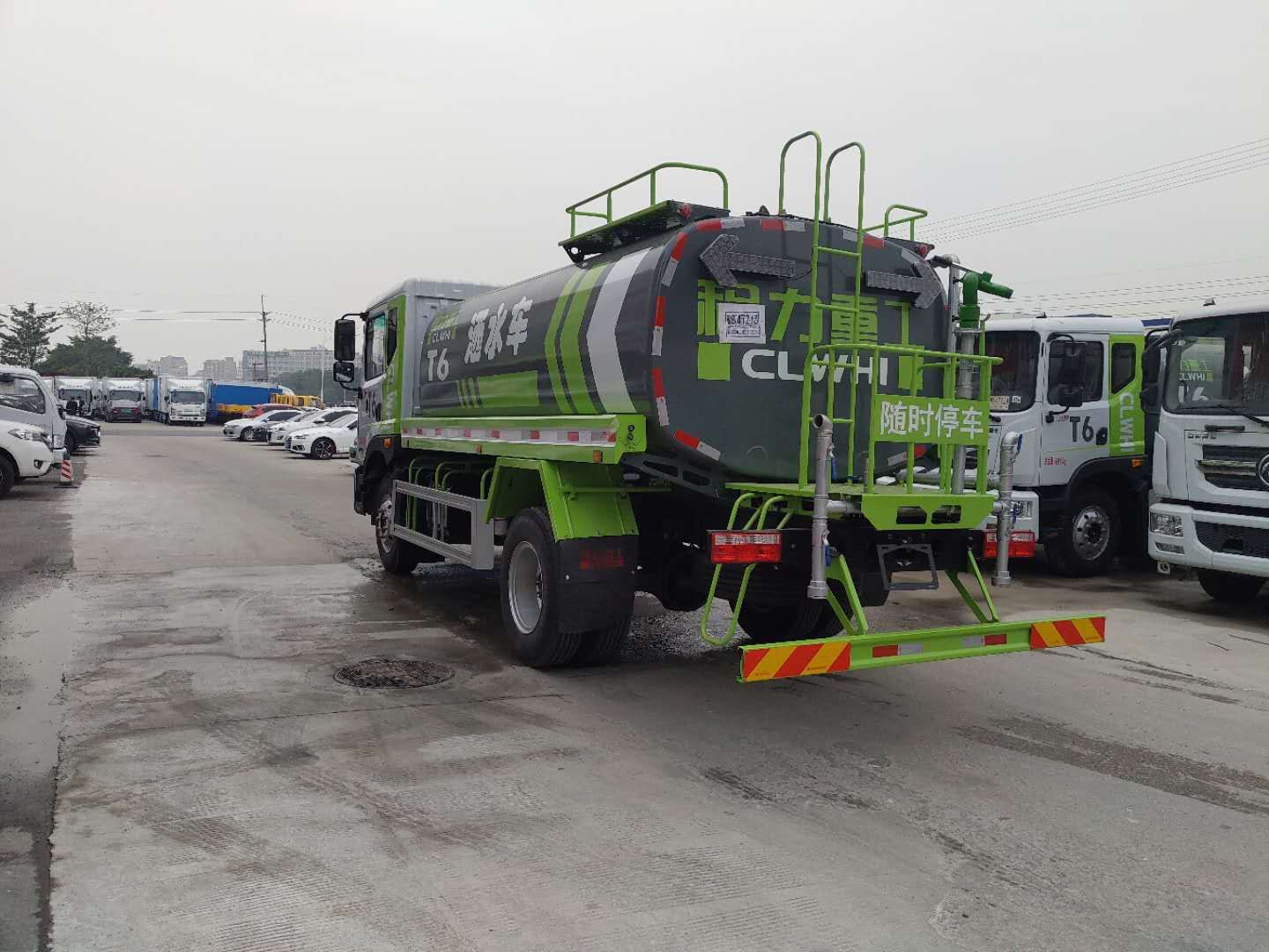 廣州灑水車東風(fēng)多利卡程力牌12方