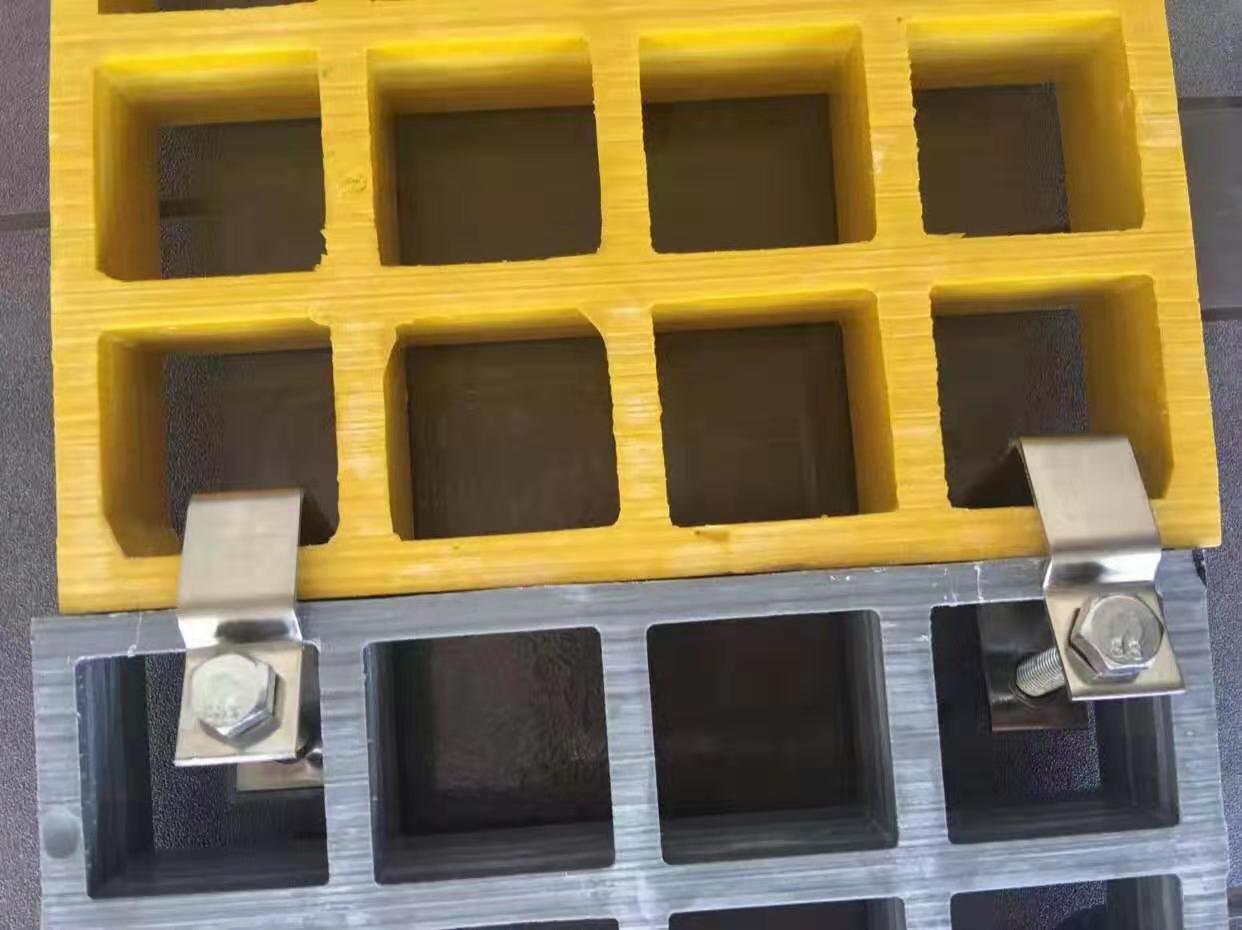 玻璃鋼格柵廠家 專業(yè)生產(chǎn)訂做玻璃鋼格柵  地面玻璃鋼格柵 玻璃鋼地格柵供應(yīng)商