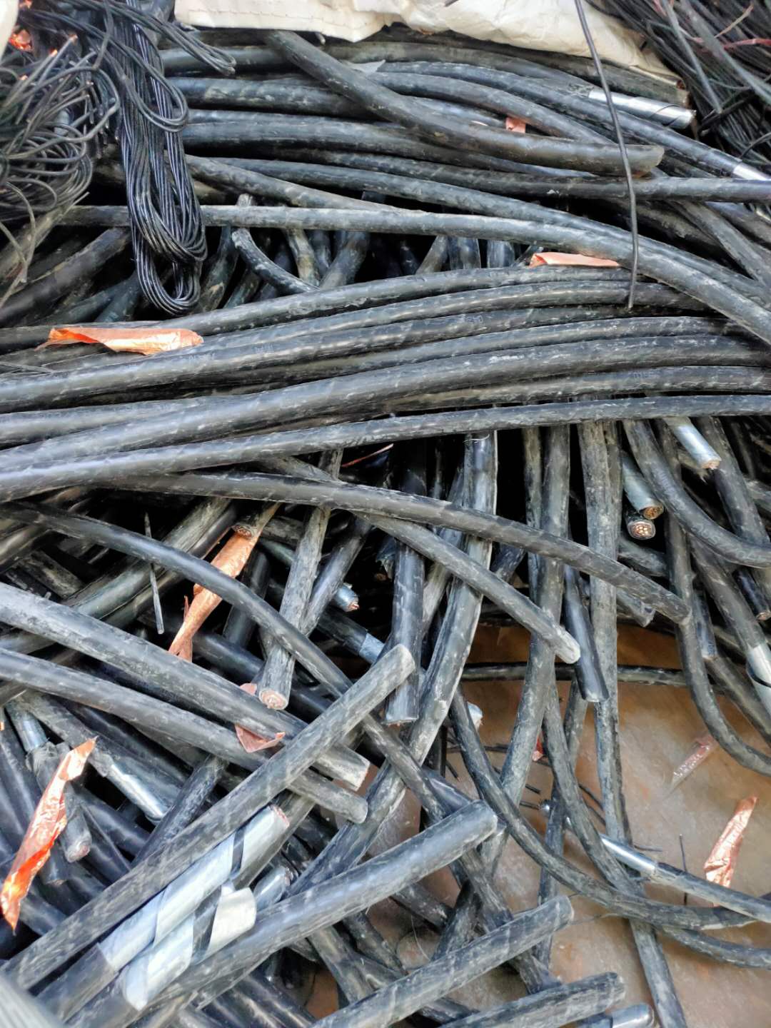 肇慶廢鐵回收熱線   廢鐵回收廠家   廣州廢鐵廢銅供應(yīng)商  廢鐵回收電話 肇慶廢鐵回收供應(yīng)商