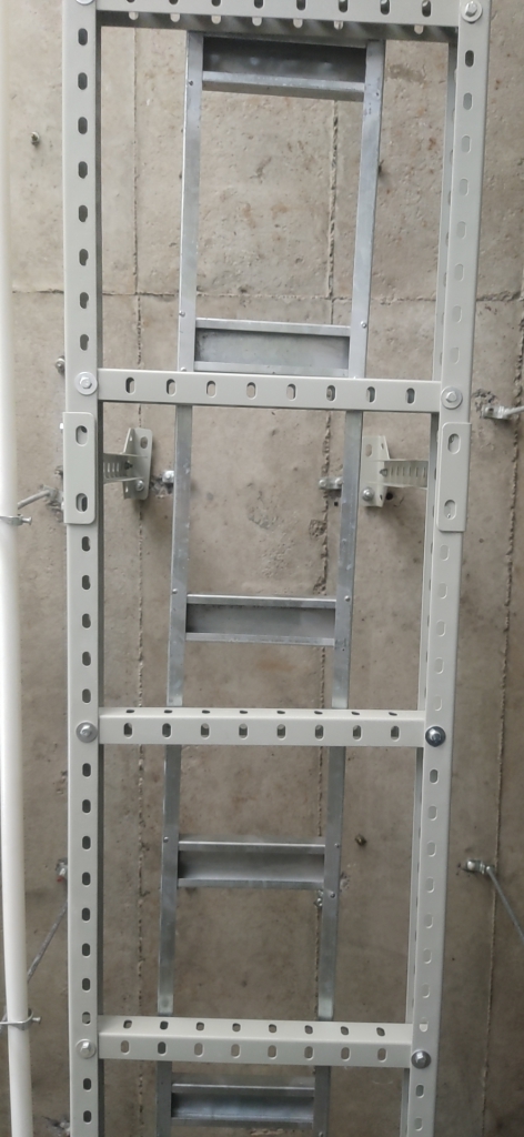 山西多孔U型鋼走線架丨太原多孔U型鋼走線架