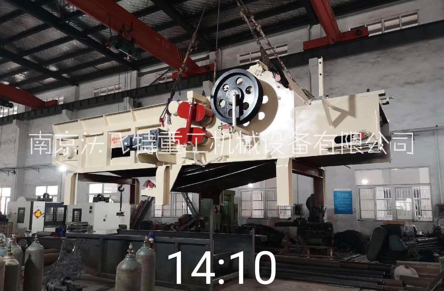 廠家生產(chǎn) 綜合破碎機削片機輸前帶