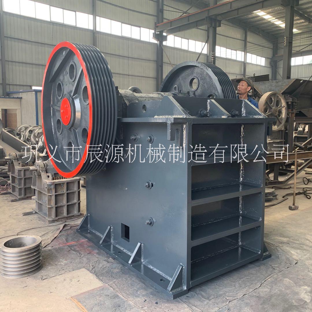 大型顎式破碎機(jī) 移動(dòng)破碎站 花崗巖 玄武巖破碎機(jī)PE600x900