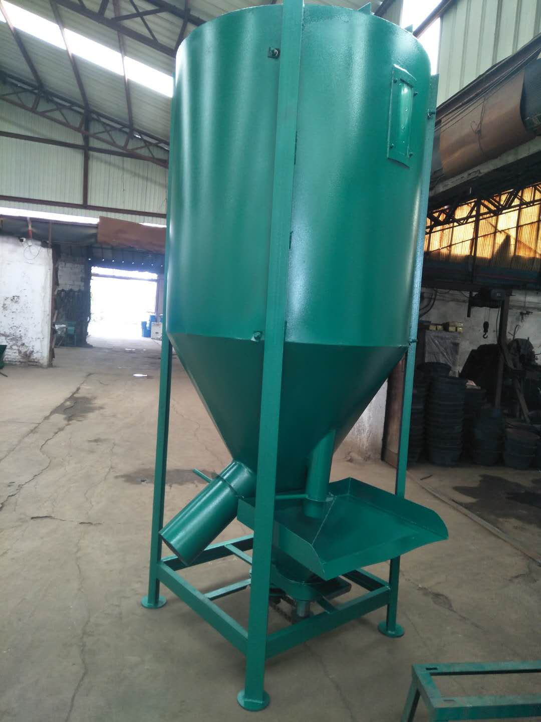 塑料顆粒攪拌機 塑料顆粒攪拌機立式干粉攪拌機