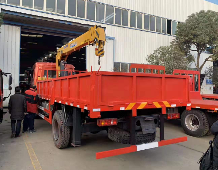 徐工8噸隨車吊廠家報價徐工8噸隨車吊哪里便宜