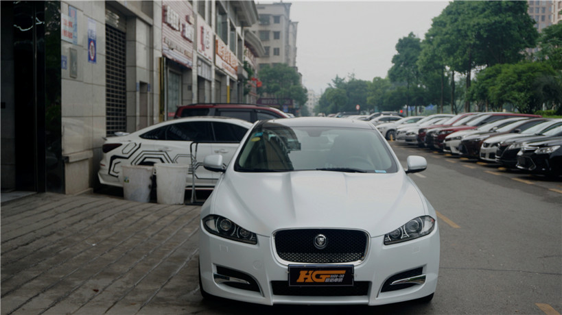 XF改色貼膜電光金屬白 長(zhǎng)沙汽車貼膜