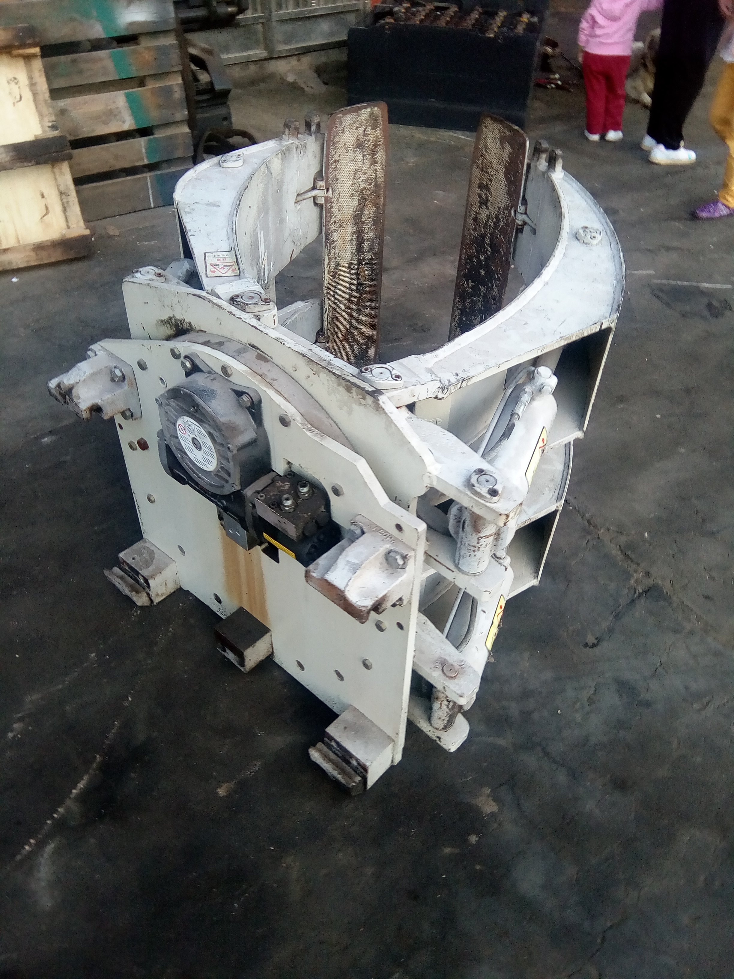 二手卡斯卡特紙卷夾叉車屬具