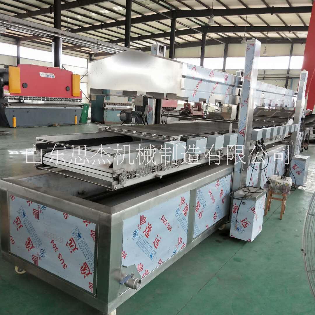 山東思杰機械生產(chǎn)廠家小麻花油炸機 隧道式面制品油炸設(shè)備 支持定制