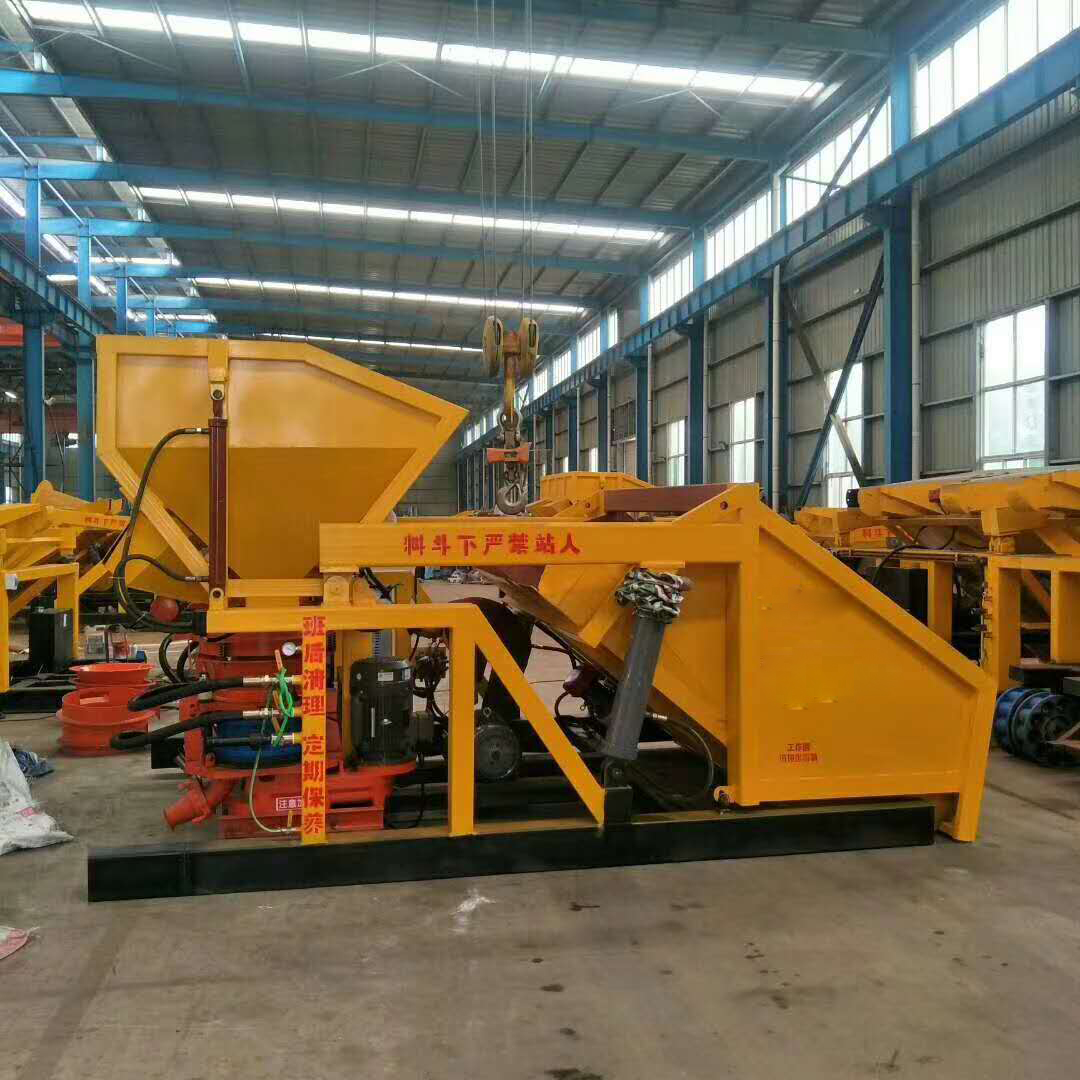 吊裝雙料斗噴漿車設(shè)計精巧適用噴漿車廠家浙江*