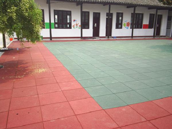 供應(yīng)山東室外橡膠地墊生產(chǎn)批發(fā)