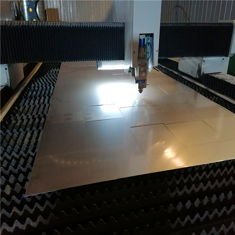 重慶激光切割加工-激光切割價(jià)格-重慶山之鷹不銹鋼加工廠