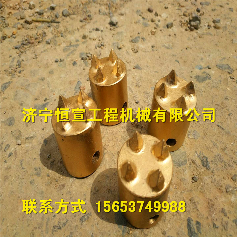 濟(jì)寧23頭鑿毛機(jī)生產(chǎn)廠家， 手推式鑿毛機(jī)型號(hào)，廠家直銷【濟(jì)寧恒宣工程機(jī)械有限公司】
