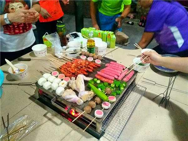 深圳鳳凰山農(nóng)家樂野炊燒烤好選擇