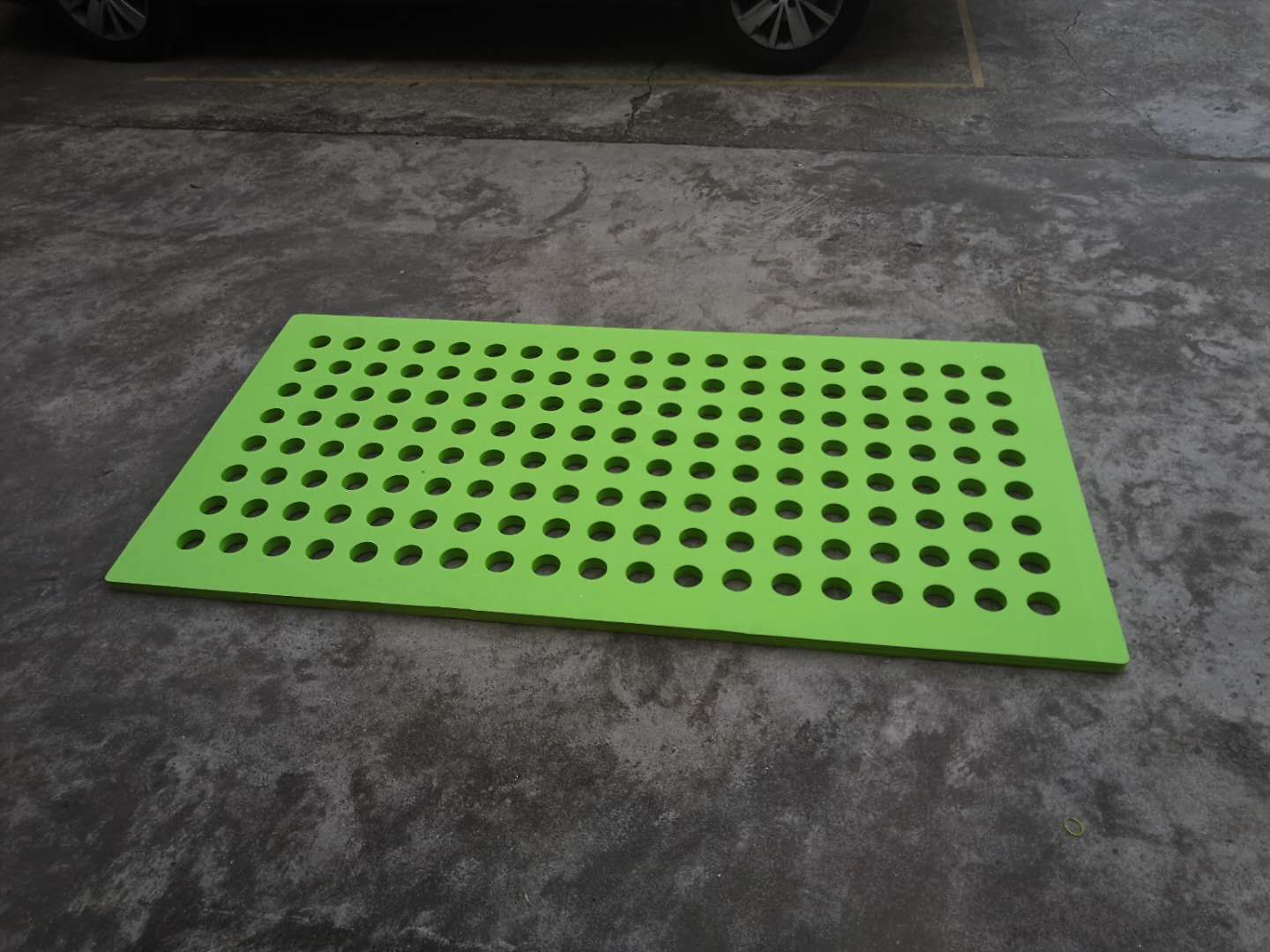 洞洞浮板廠家直銷(xiāo)