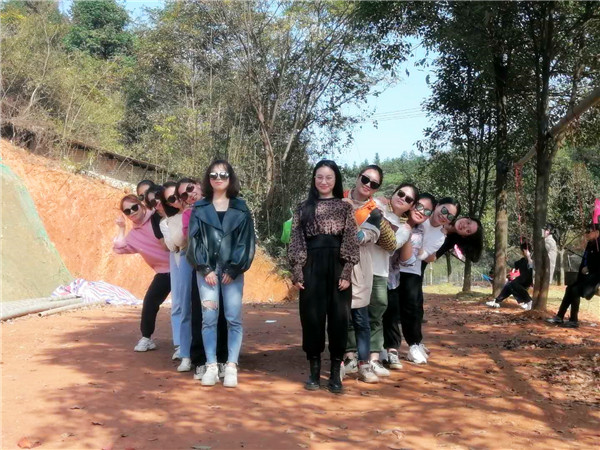 長沙周邊哪里的農(nóng)家樂團隊出游\趣味團建\垂釣\野炊燒烤\爬山