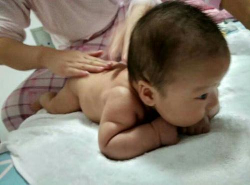 天津東麗區(qū)嬰兒洗澡撫觸_天津西青區(qū)嬰兒洗澡撫觸_天津津南區(qū)嬰兒洗澡撫觸