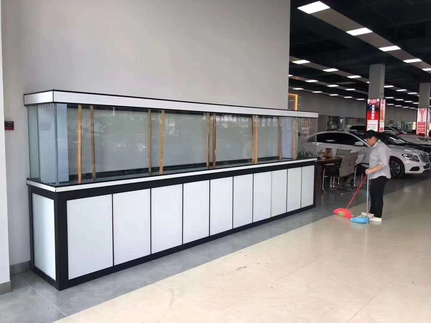 專業(yè)魚缸定做價格 東莞魚缸定制廠家 東莞魚缸定制費用