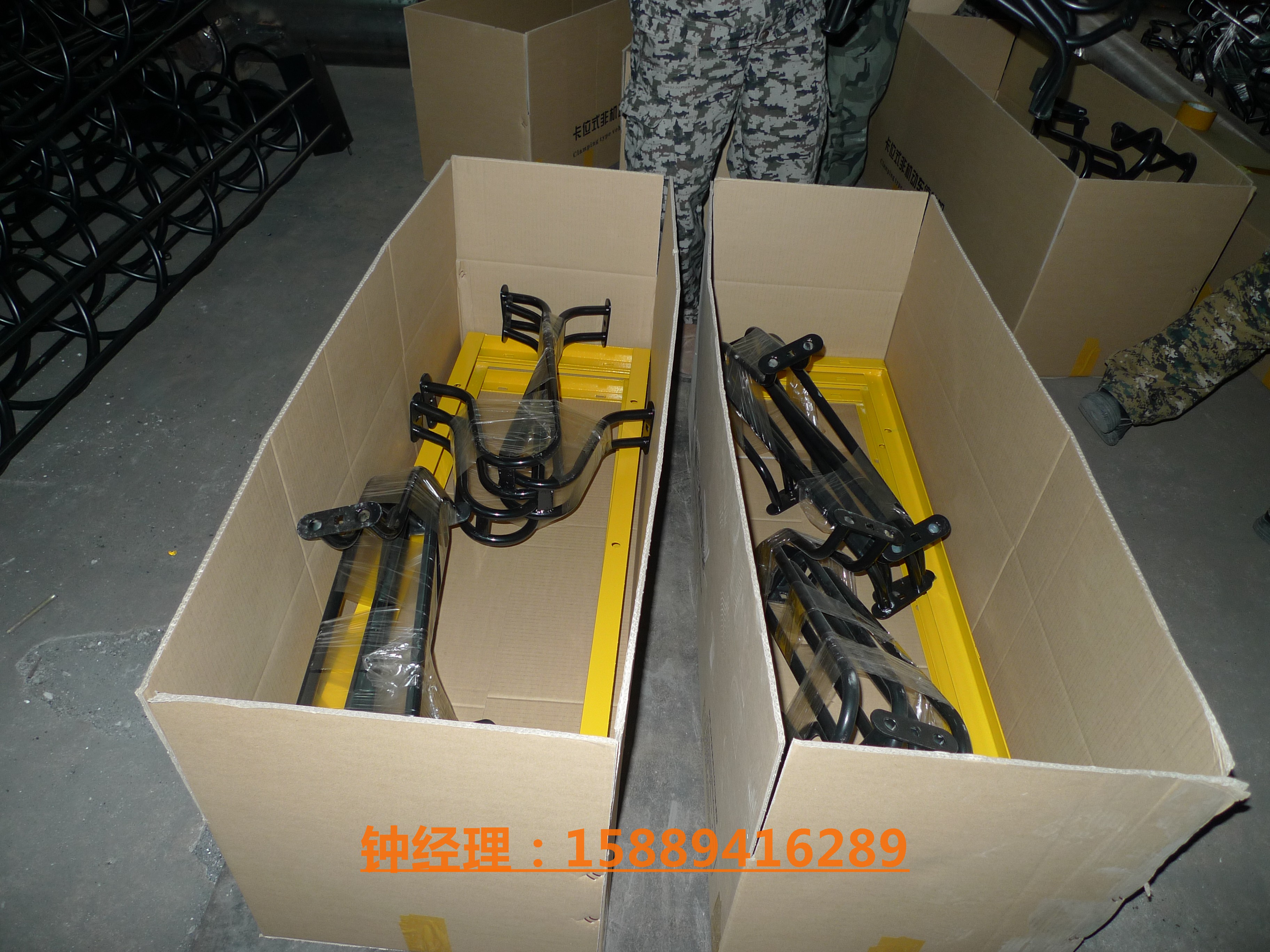 深圳廠家直銷自行車停車架電動(dòng)單車停車架