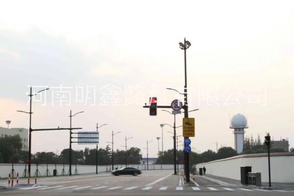 智慧路燈有望實(shí)現(xiàn)“多桿合一”，難點(diǎn)有哪些
