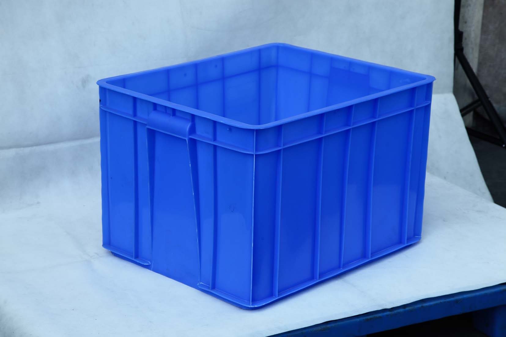 東莞寮步供應(yīng)食品廠周轉(zhuǎn)箱帶蓋 環(huán)保塑料箱子食品有蓋配送物流箱 周轉(zhuǎn)箱物流箱