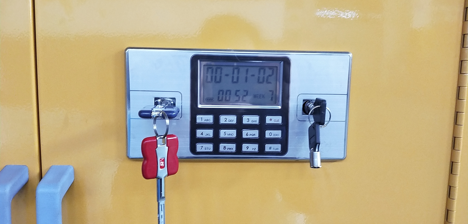 智能型易燃品柜4G網(wǎng)絡(luò)遠(yuǎn)程控制柜毒害品柜