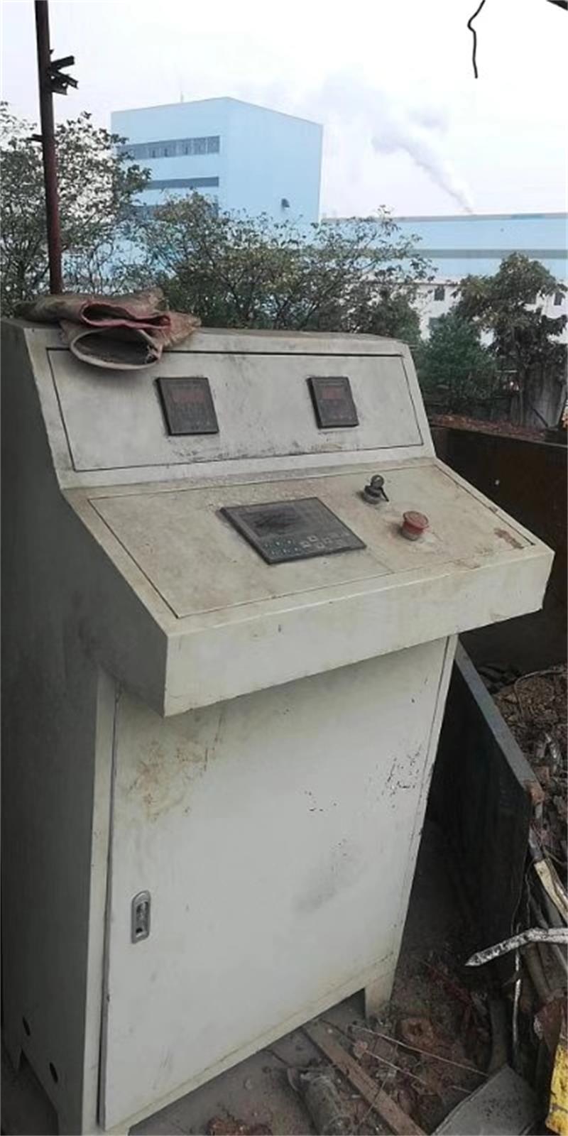 安徽合肥二手重型鐵銷撕碎機(jī)1000型配45kw電機(jī)7萬(wàn)