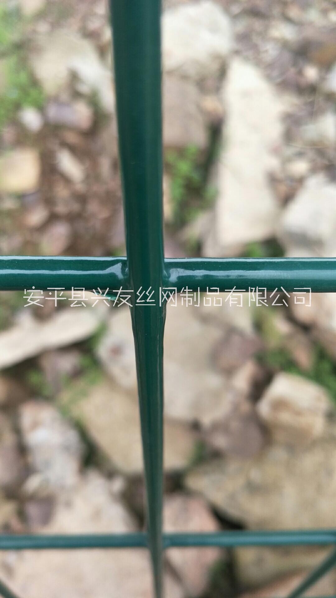 興友供應(yīng)鐵路護(hù)欄網(wǎng) 鐵路防護(hù)柵欄 支持定制