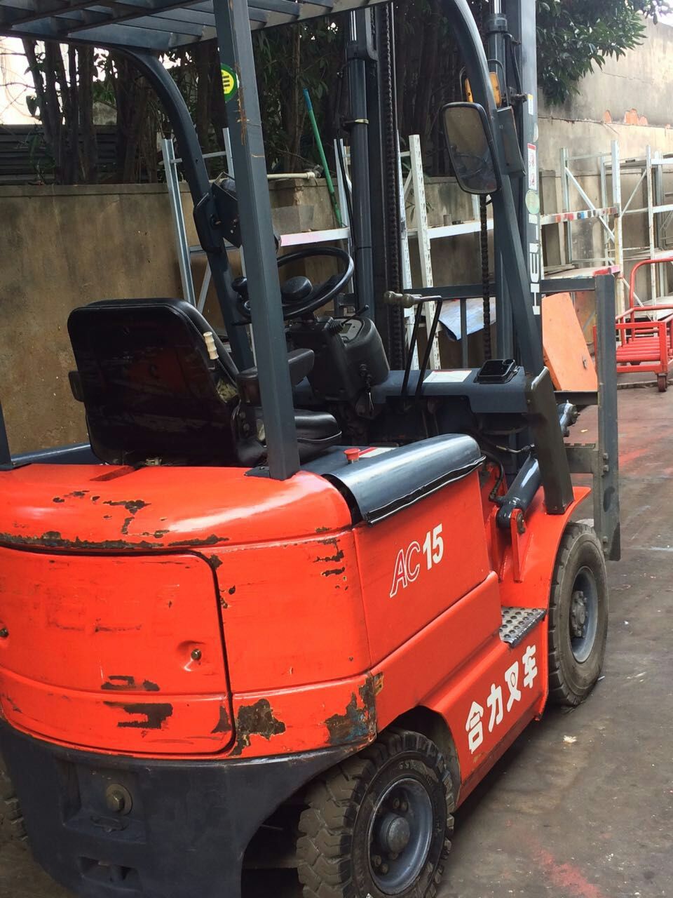 交流電動(dòng)叉車廠家報(bào)價(jià)  交流電動(dòng)叉車哪里便宜