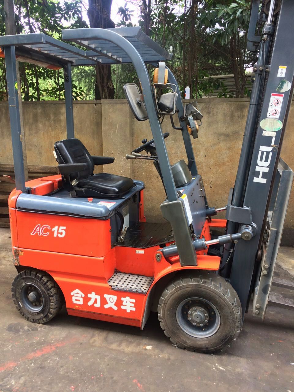 交流電動(dòng)叉車廠家報(bào)價(jià)  交流電動(dòng)叉車哪里便宜