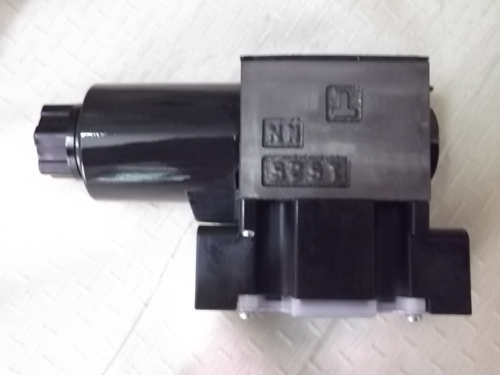 *越電磁閥SL-G01-A3X-R-D2-31生產(chǎn)廠商 代理商批發(fā)價格