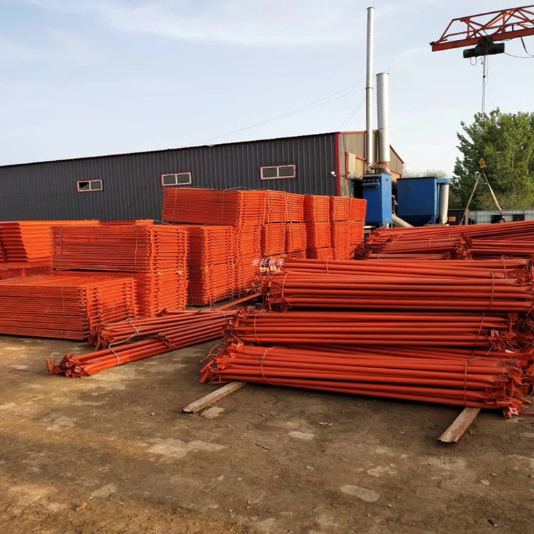 高墩安全爬梯 建筑箱式爬梯 施工掛網(wǎng)爬梯