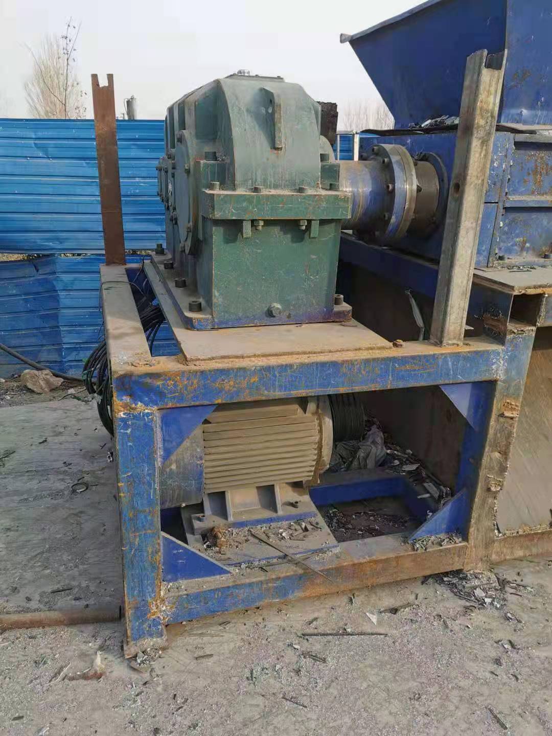 陜西延安二手1400型金屬殼撕碎機(jī)10萬轉(zhuǎn)讓