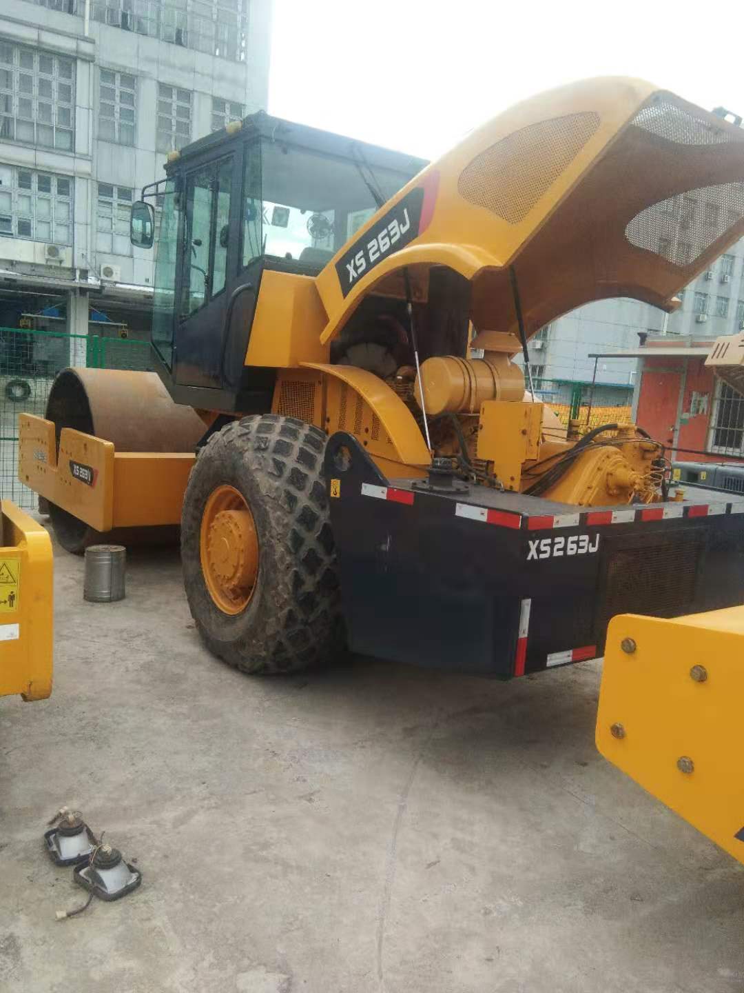 南京壓路機(jī)出租公司 壓路機(jī)租賃熱線 歡迎來(lái)電咨詢