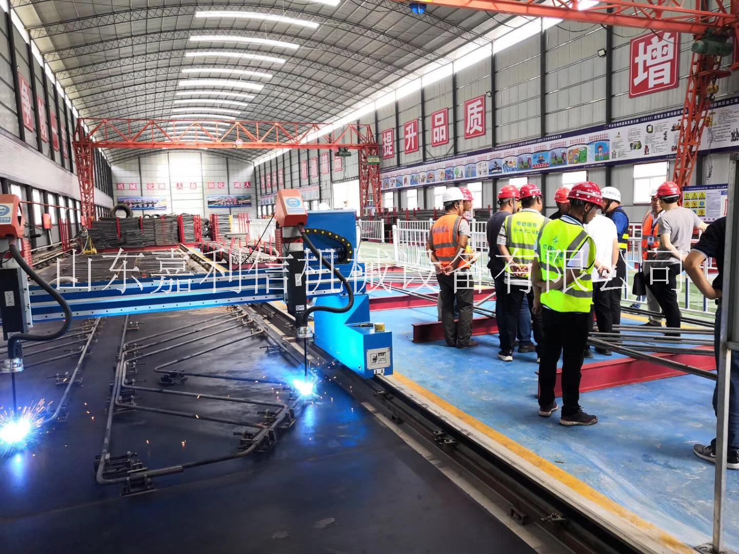 龍門(mén)式骨架片焊接機(jī)器人