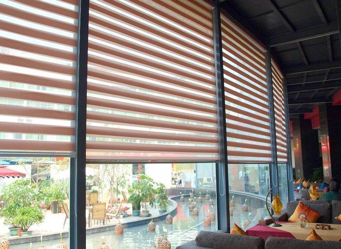 東莞松山湖辦公室窗簾卷簾垂簾安裝報(bào)價(jià)熱線