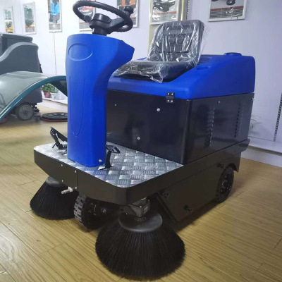 G-1250掃地車工業(yè)掃地車車間掃地機(jī)電動(dòng)拖地車駕駛式清掃車物業(yè)
