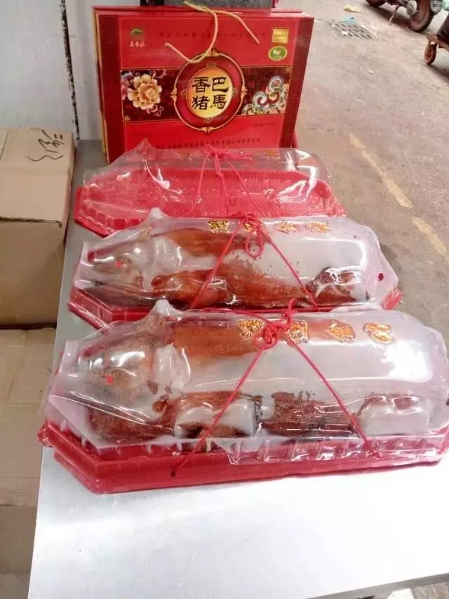 供應(yīng)祭豬加工-價(jià)錢-南寧祭豬廠家【南寧市港香臘腸店】