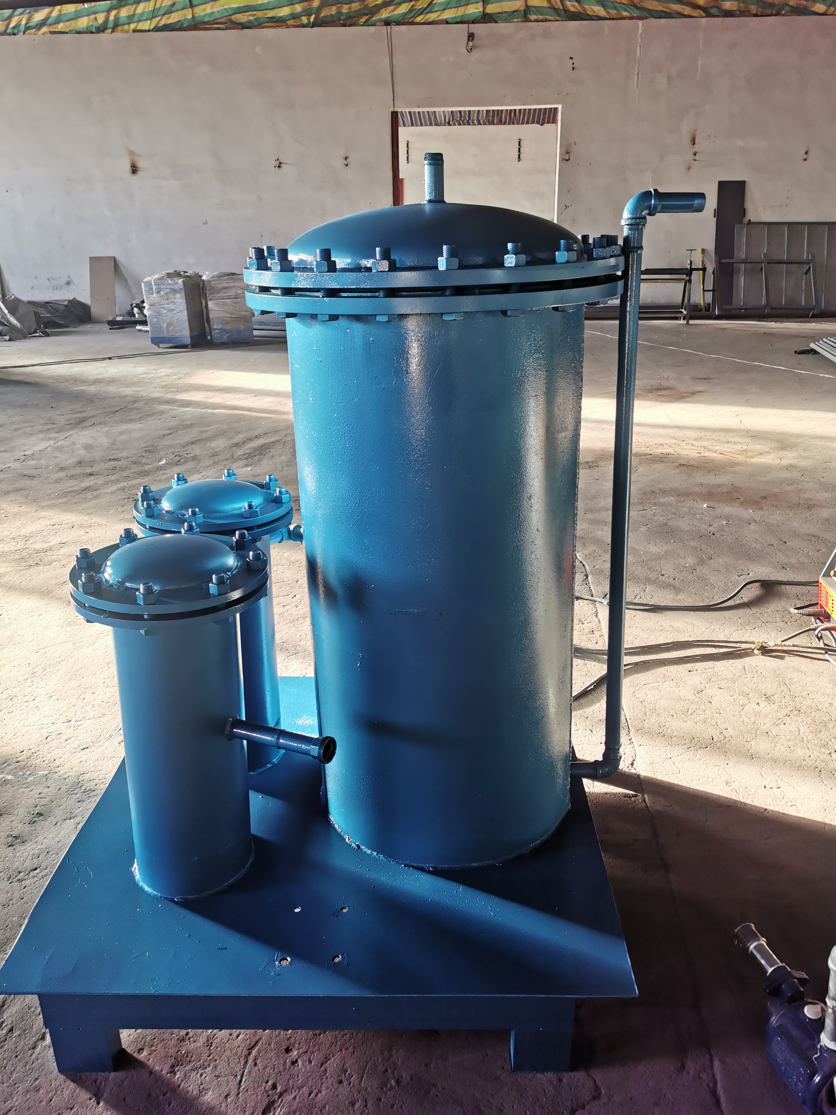 廠家生產(chǎn)不銹鋼工業(yè)油水分離器  陸用油水分離器