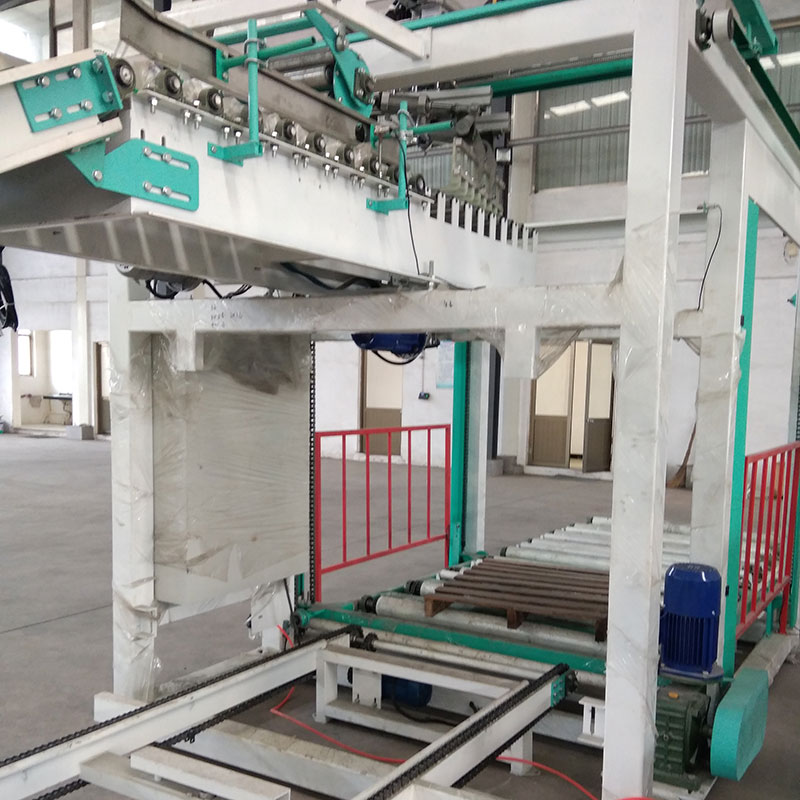 智能機(jī)器人膠塊碼垛機(jī)視頻_科磊_面粉低位碼垛機(jī)_智能控制_降低勞動強(qiáng)度