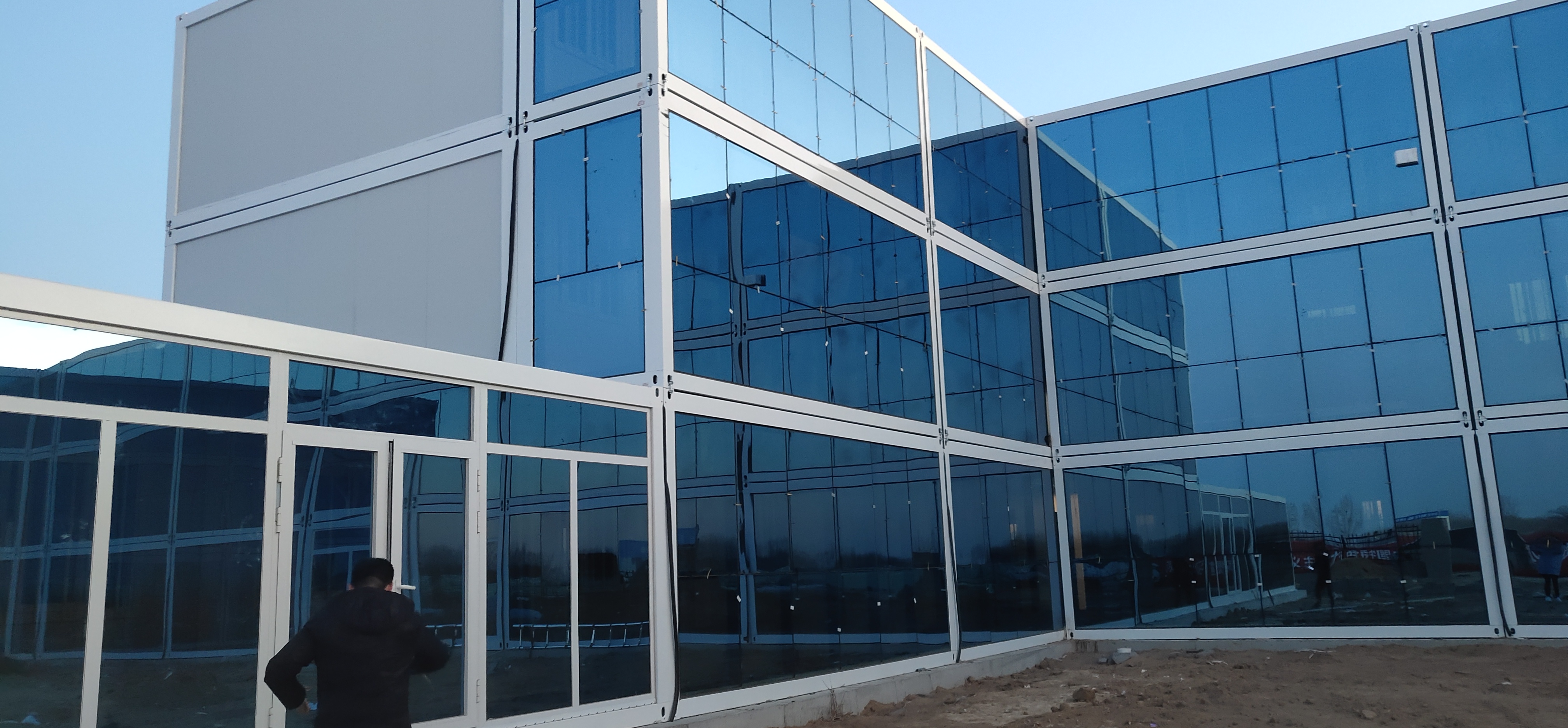 集裝箱式房綠色環(huán)保的住人集裝箱房生產(chǎn)直銷商