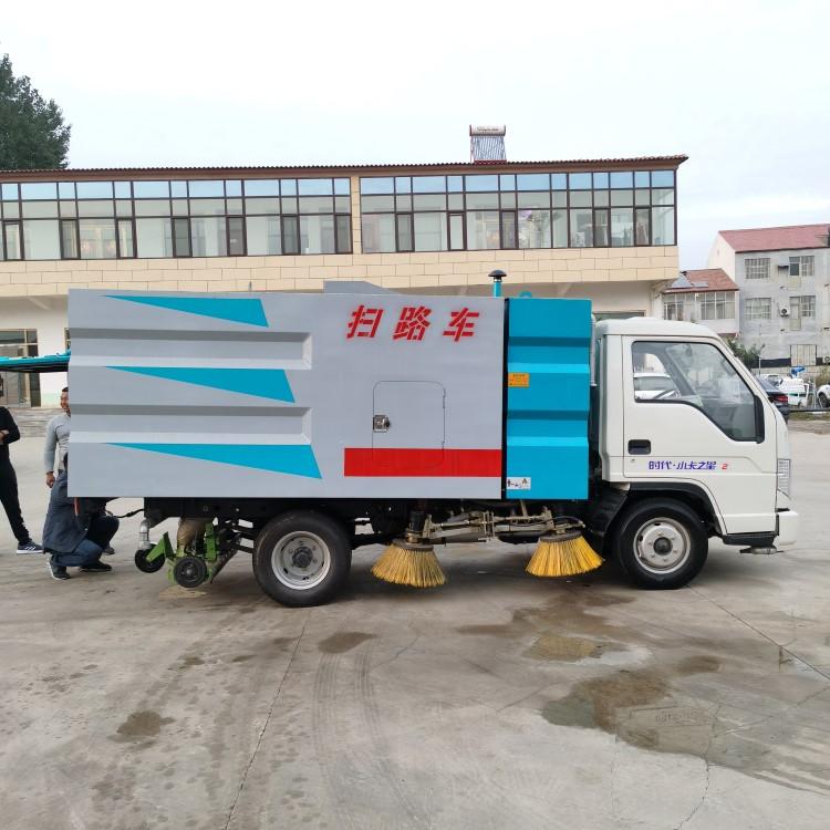 大型掃路車(chē)直銷(xiāo) 東風(fēng)清掃車(chē) 多功能掃路車(chē)價(jià)格