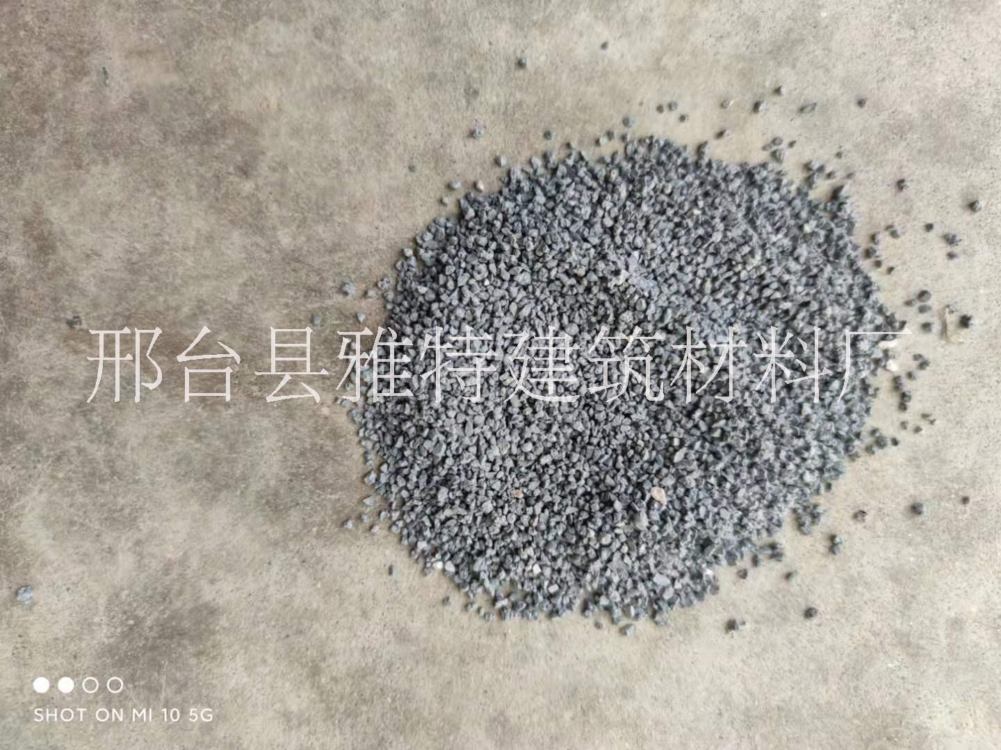 耐磨地坪砂 20目金剛砂耐磨白菜價(jià)格誠(chéng)信合作