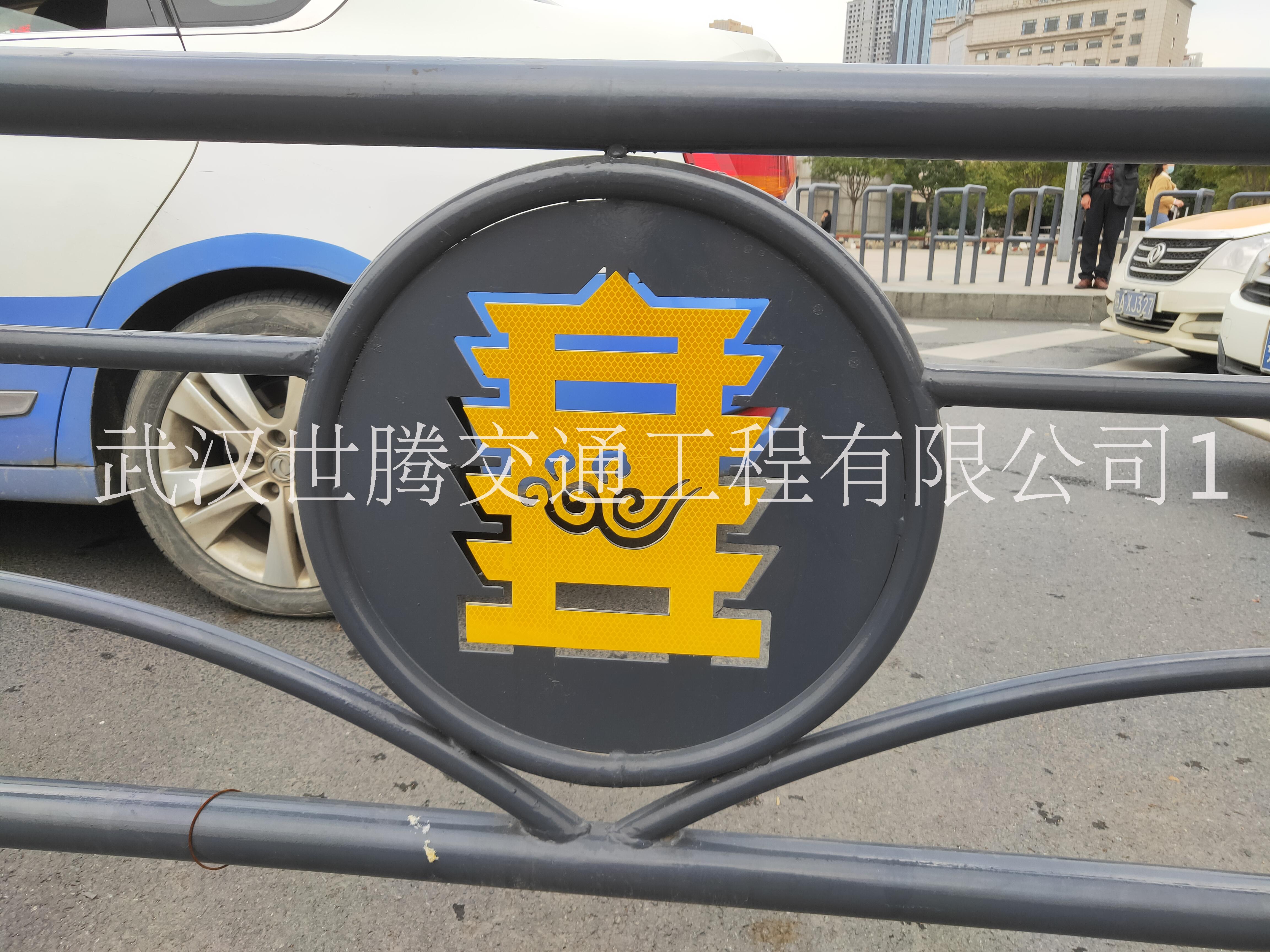 武漢黃鶴樓護欄市政道路隔離人行道防護欄1米高