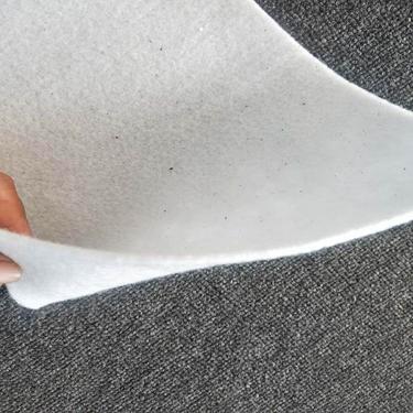 200g長絲土工布隔離防護(hù)加筋長絲土工布廠家聚酯土工布山東批發(fā) 200g長絲土工布廠家